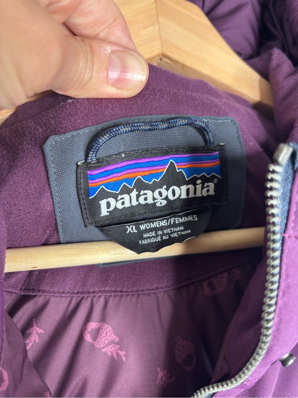Patagonia Hooded Bivy Down Vest Gray Purple Size XL EUC - Picture 5 of 9